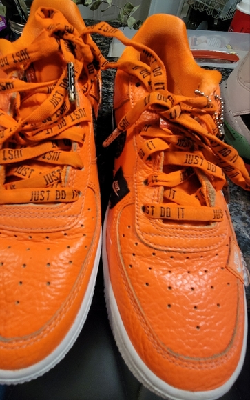 Nike - Picture 1 of 5